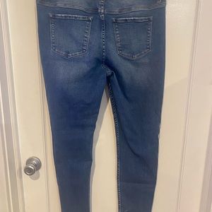Flying Monkey size 32 skinny jeans 27in inseam